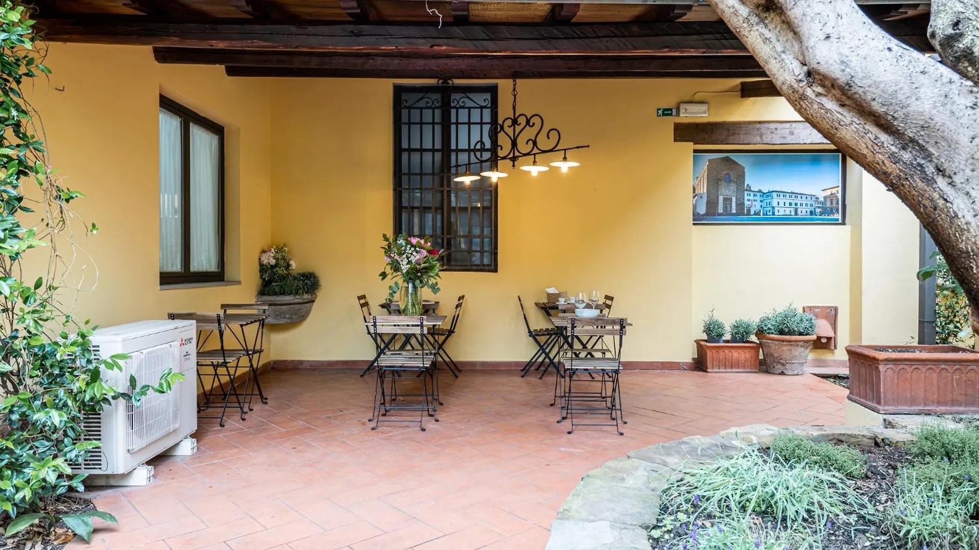 Cortile Santa Monaca Lägenhet Florens